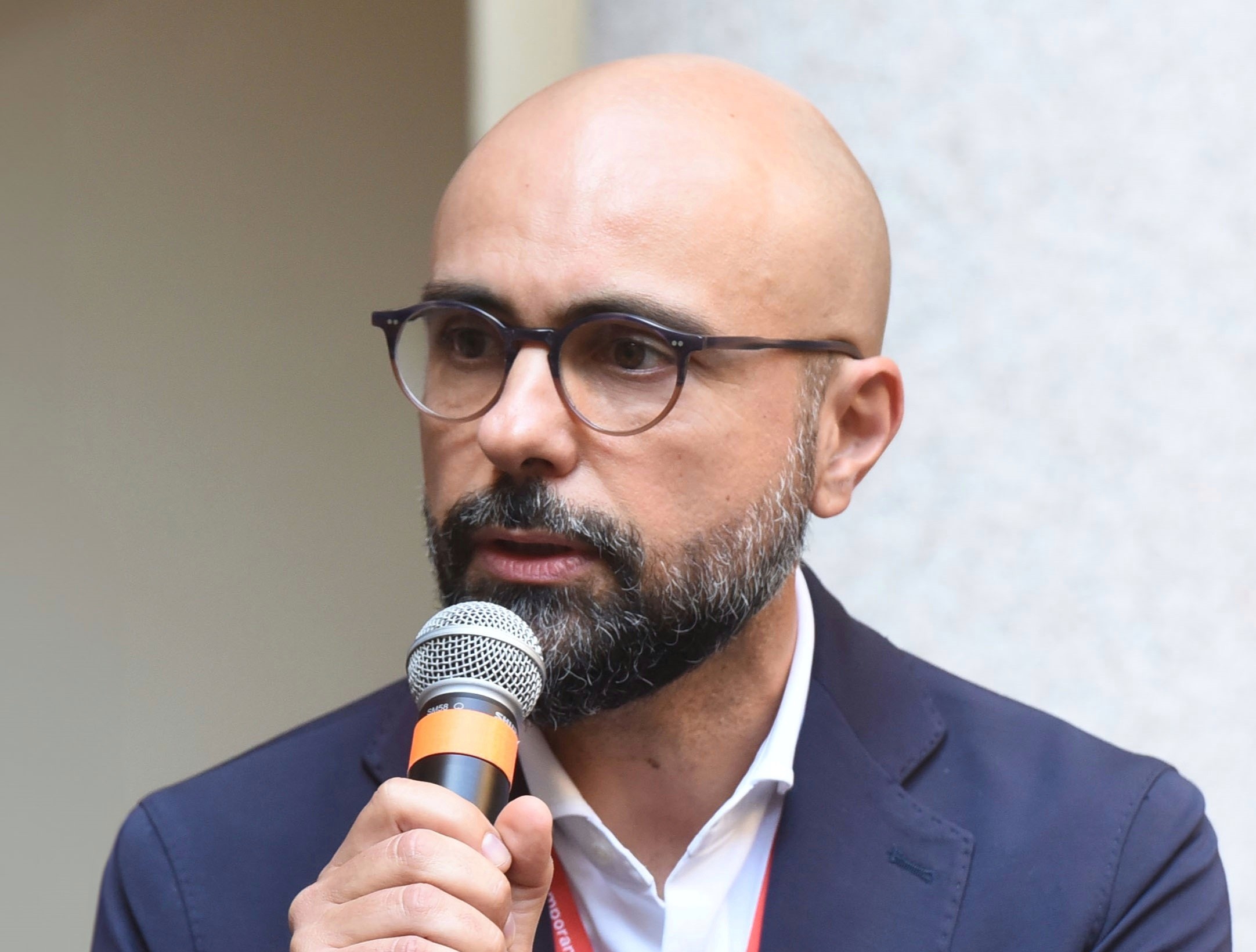 Intervista ad Antonio Deruda, esperto di geopolitica digitale