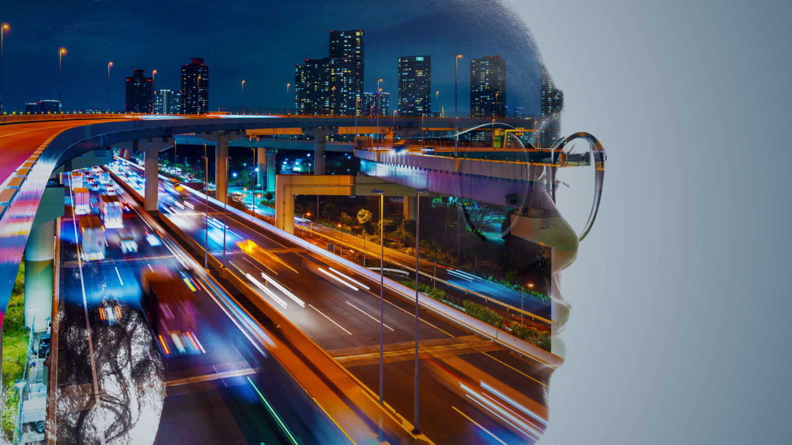 Doppia esposizione di un volto umano e di una città illuminata, simbolo di persone e innovazione nell'era dell'AI